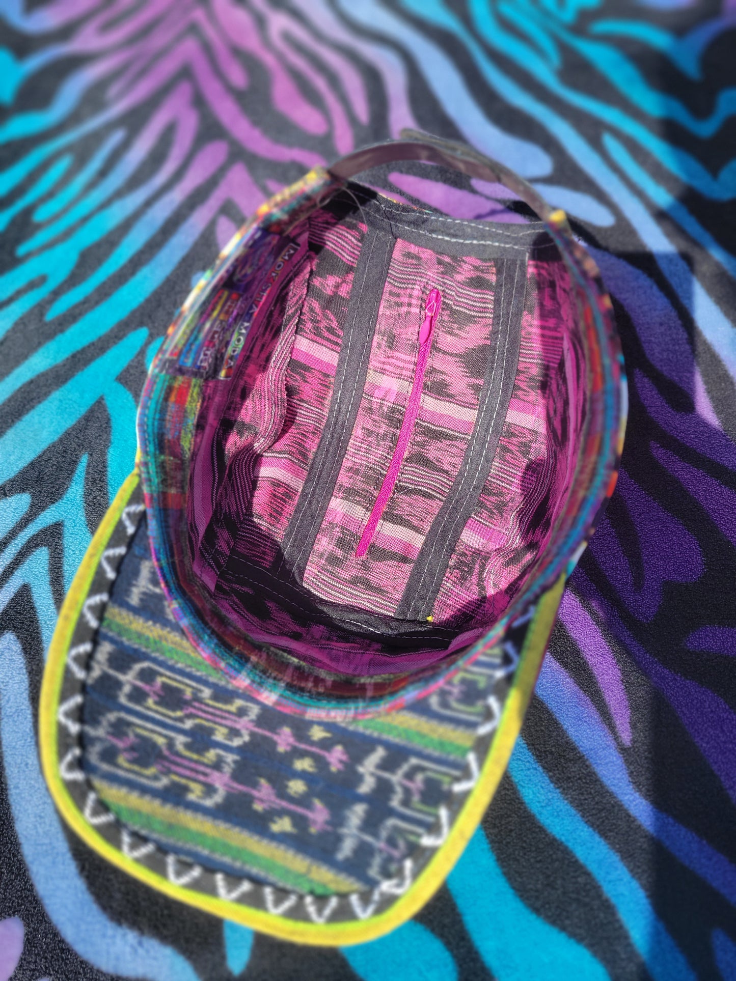 Six Panel Hat - On La Playa