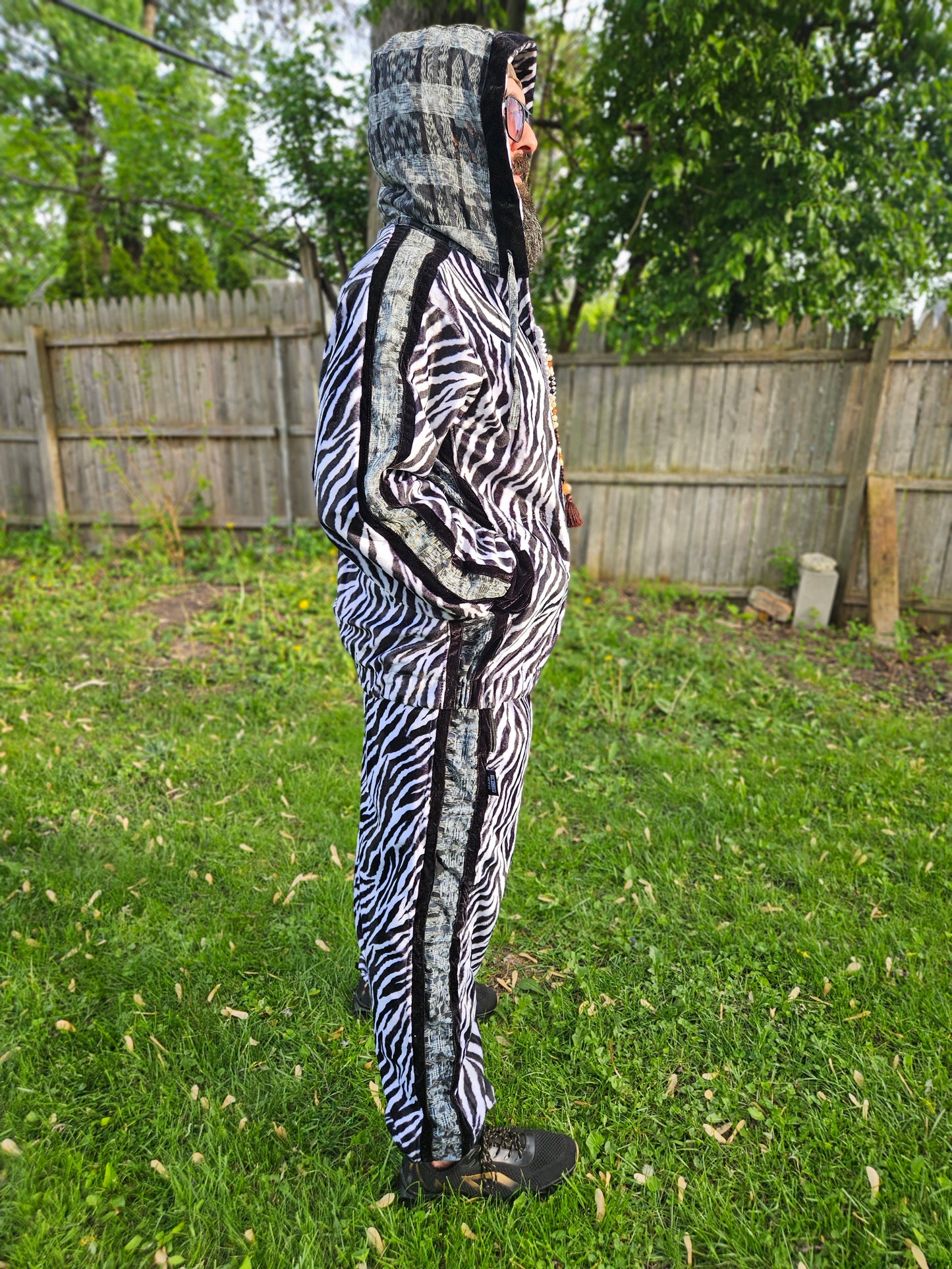 Tracksuit - Safari Guide