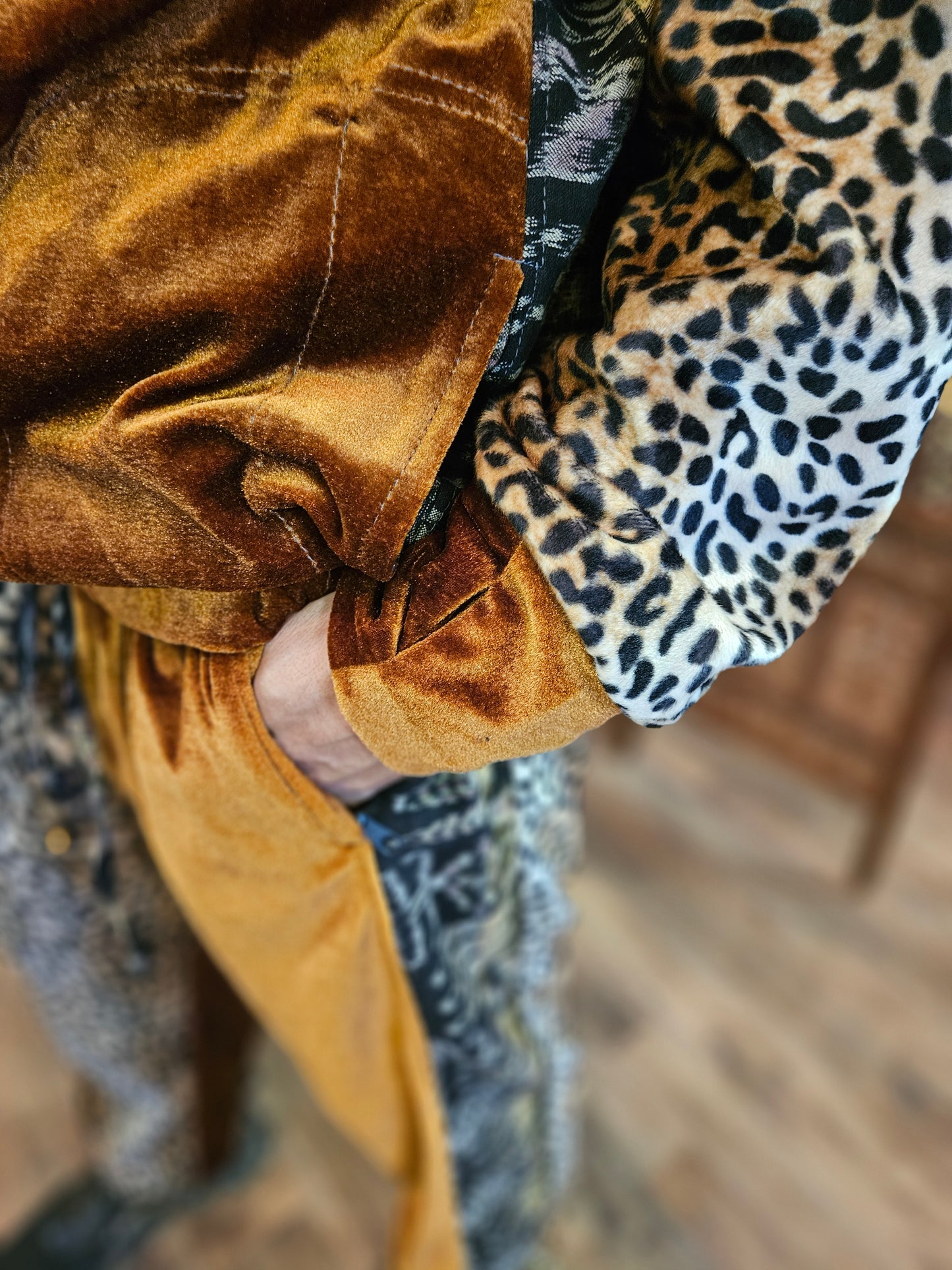 Jogger Fit - Vibras Dorado