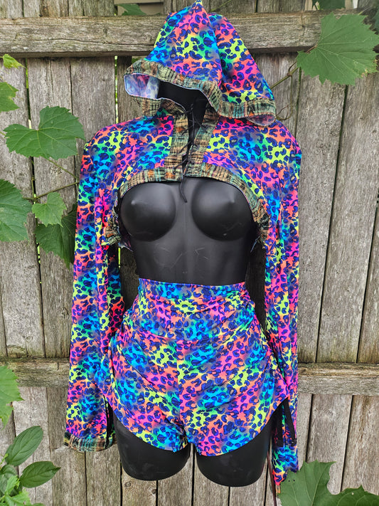Hooded Shrug & Booty Short fit