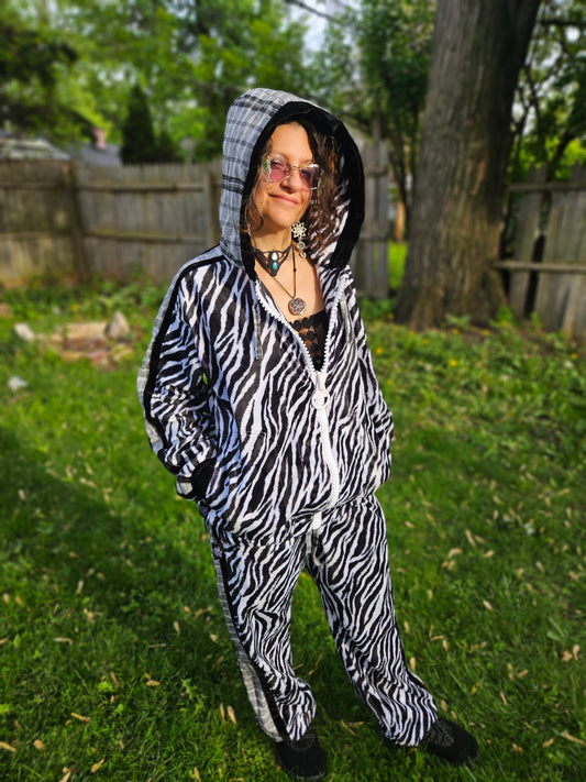 Tracksuit - Safari Chica