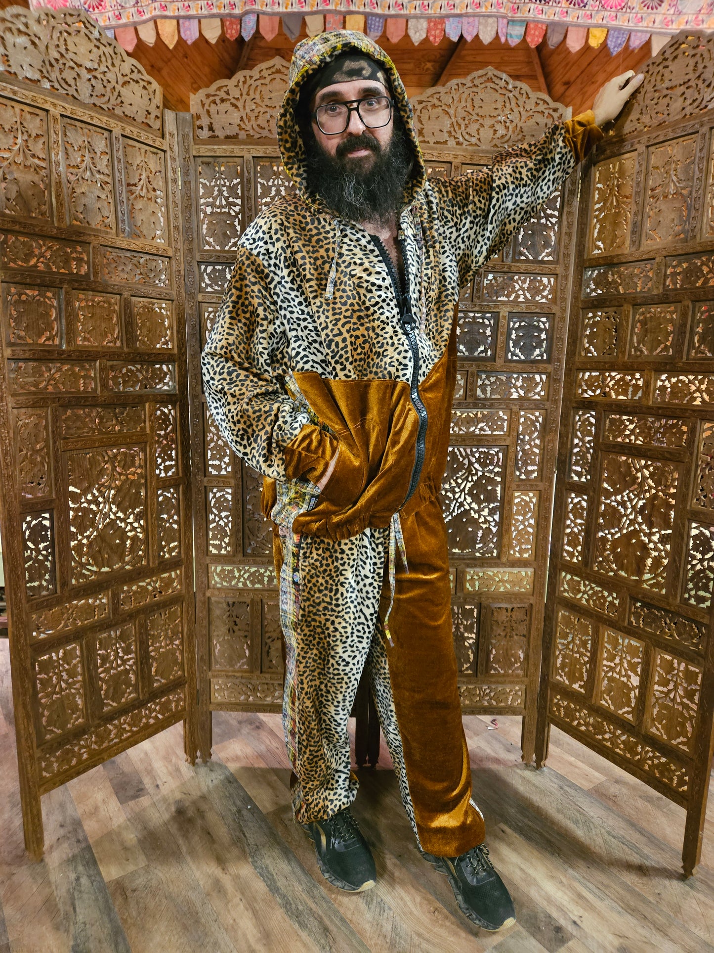 Jogger Fit - Golden Vibes