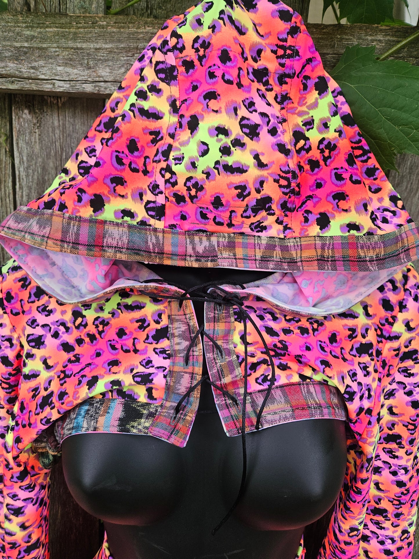 Hooded Shrug & Booty Short fit