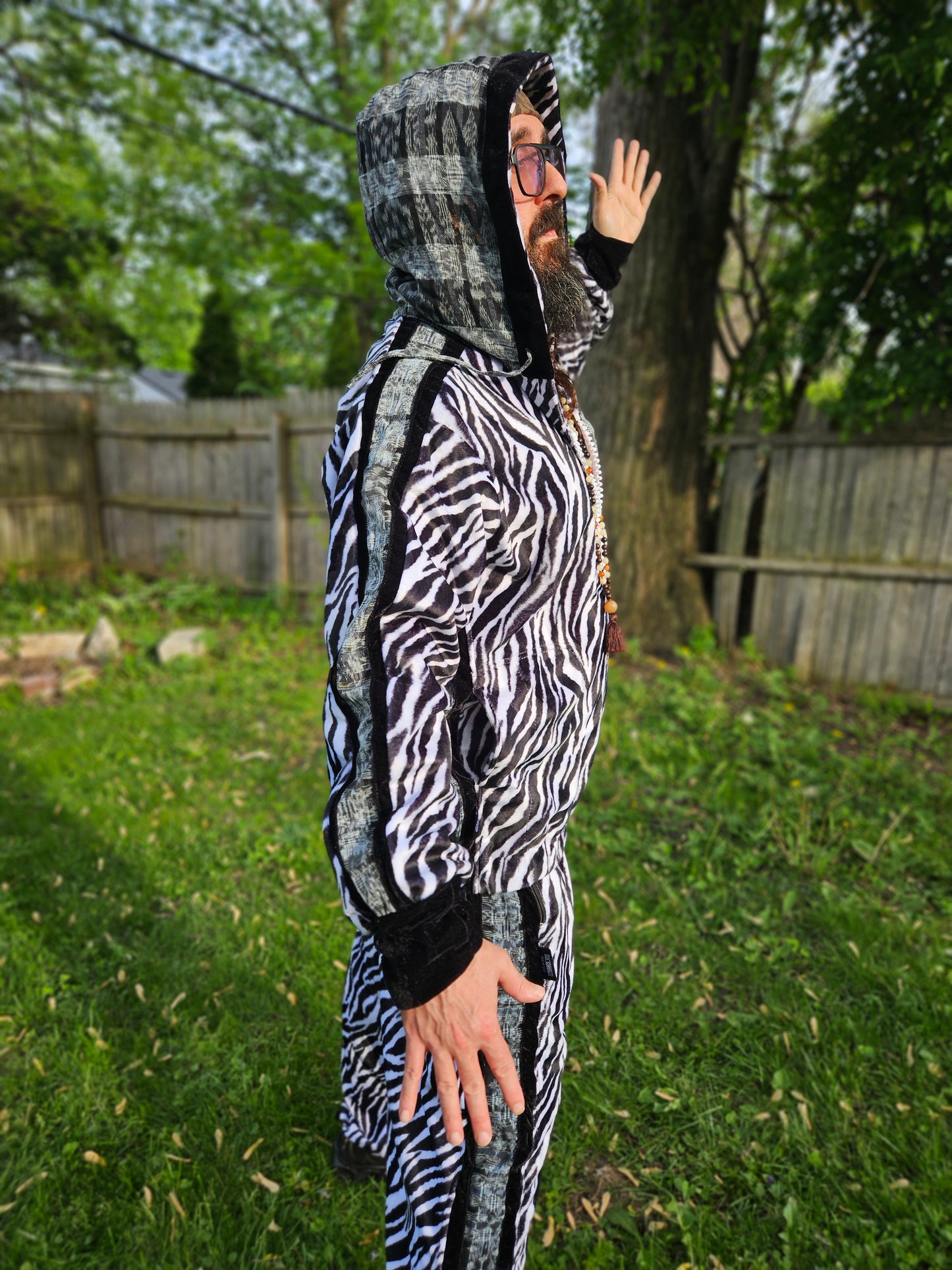 Tracksuit - Safari Guide
