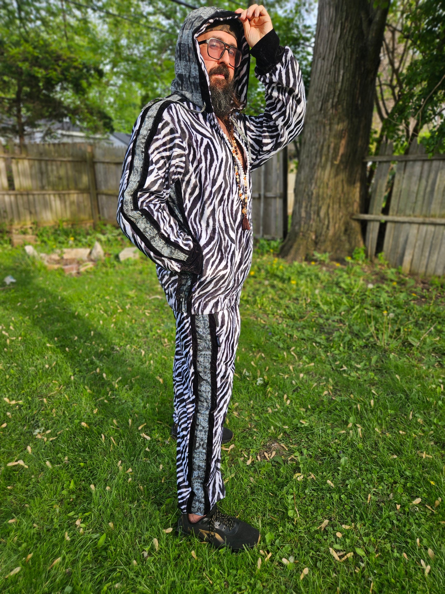 Tracksuit - Safari Guide