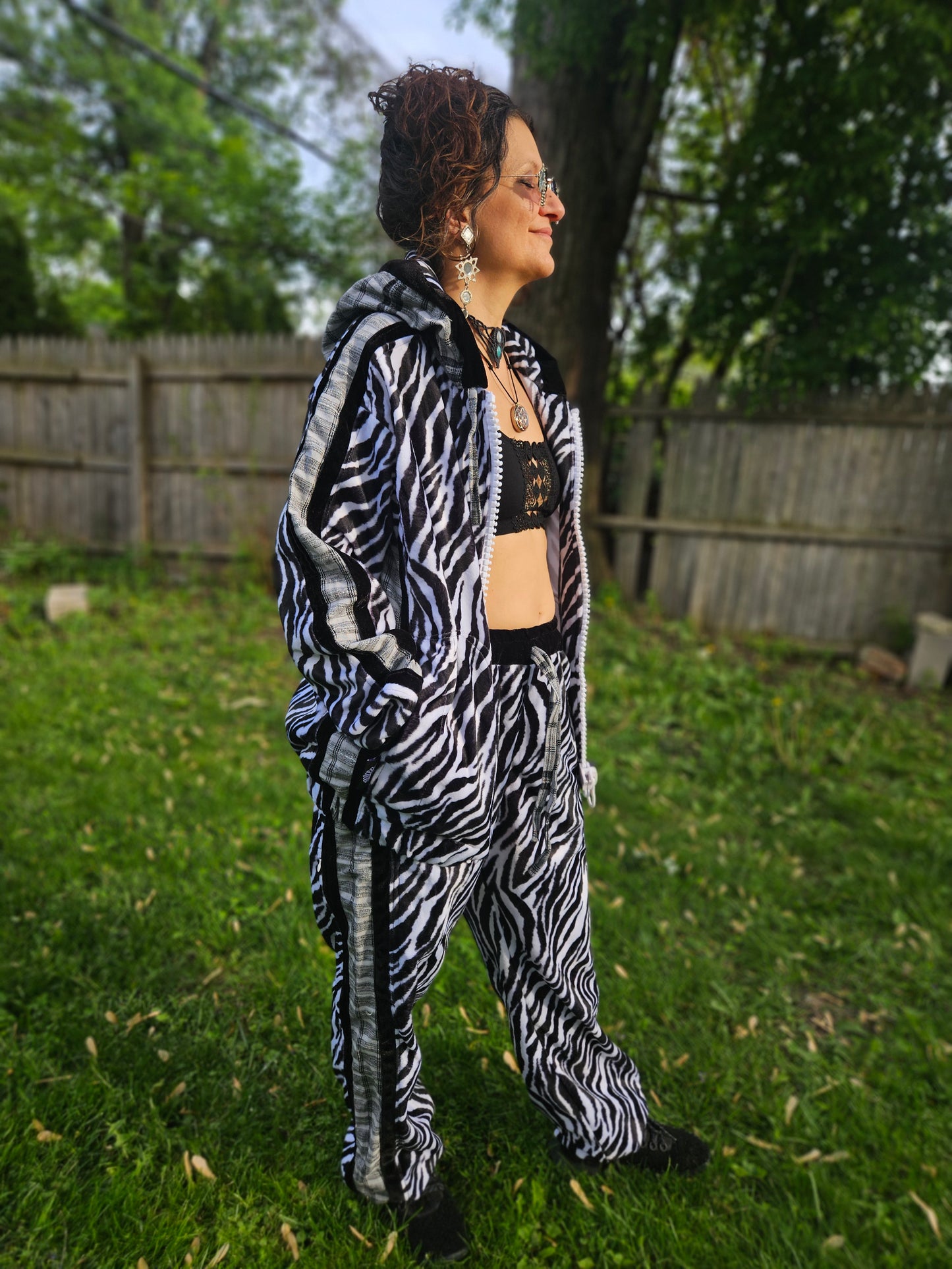 Tracksuit - Safari Chica