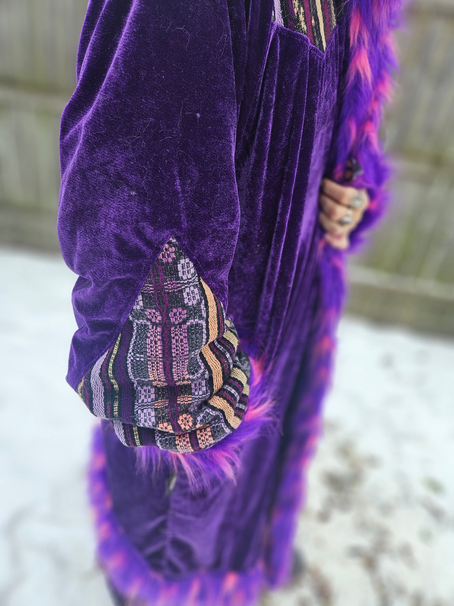 Cloak - Vibe Curator