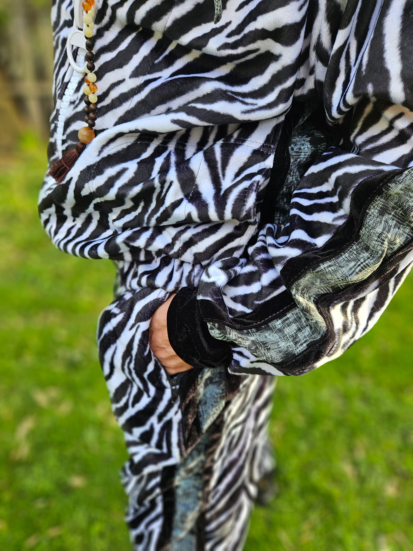 Tracksuit - Safari Guide